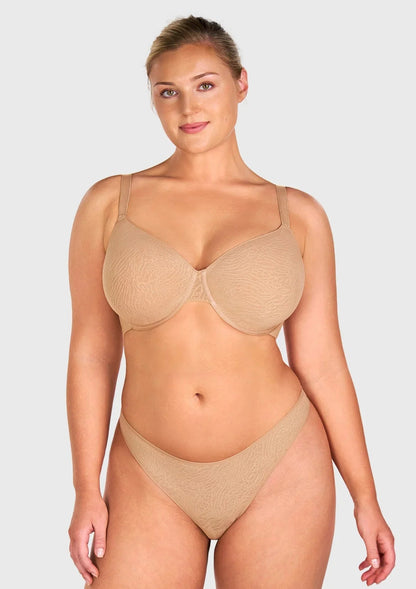 Sandwich Air cup Lace Detail Mesh Lightly Padded Full Coverage Underwire T-Shirt Bra