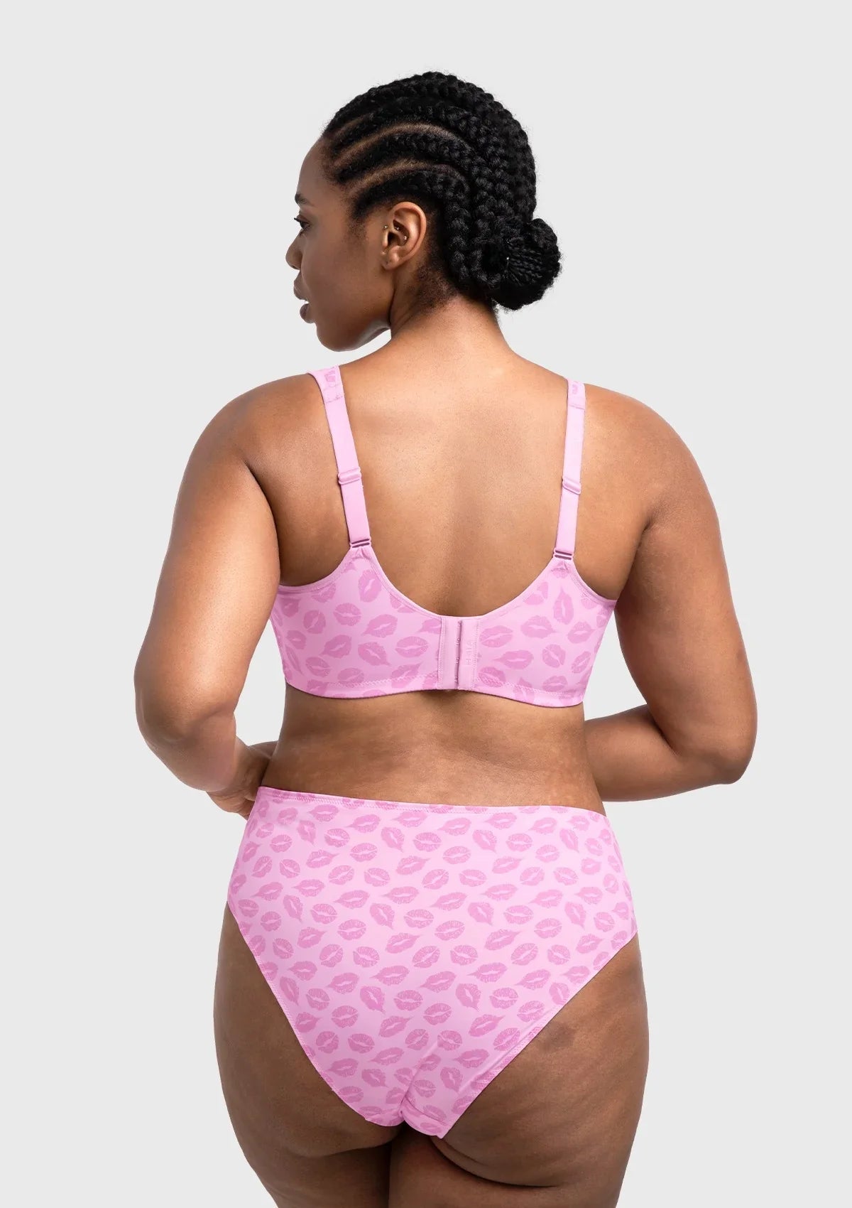 CoolComfort Smoothing Unlined Underwire Minimizer Bra