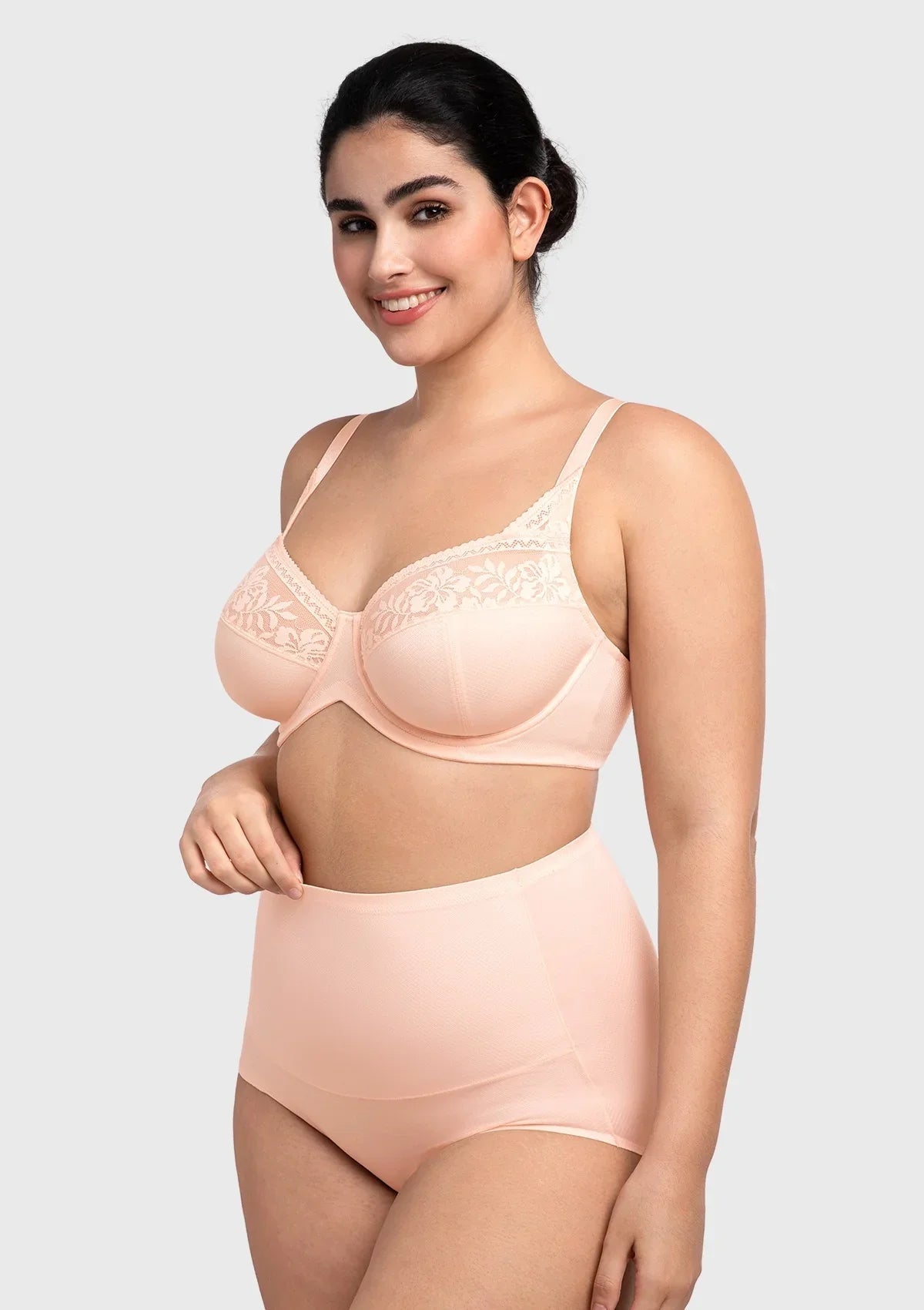 Supportive Seamless Underwire Full Cup Bra