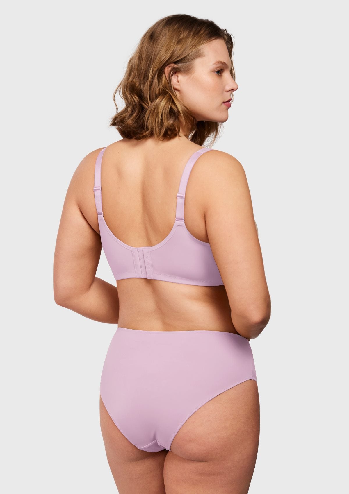 CoolComfort Smoothing Unlined Underwire Minimizer Bra
